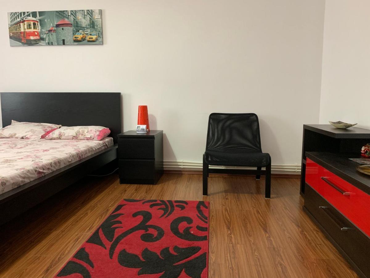Center Apartment Galati  Bagian luar foto