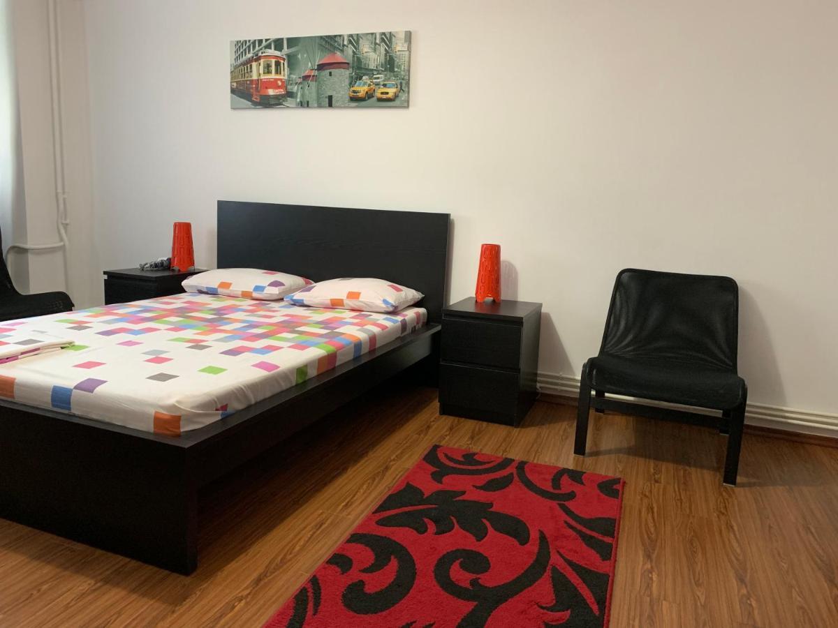 Center Apartment Galati  Bagian luar foto