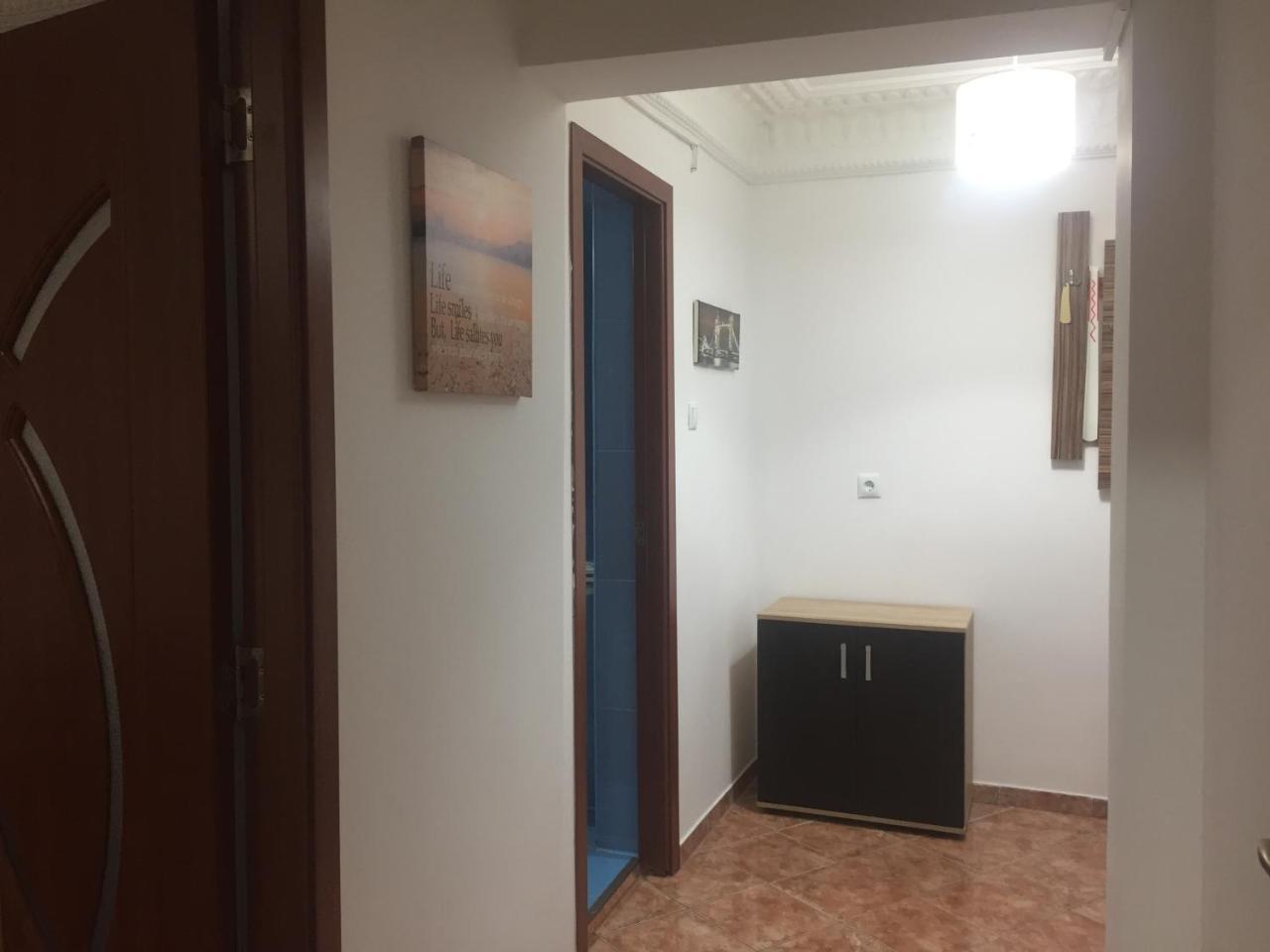 Center Apartment Galati  Bagian luar foto