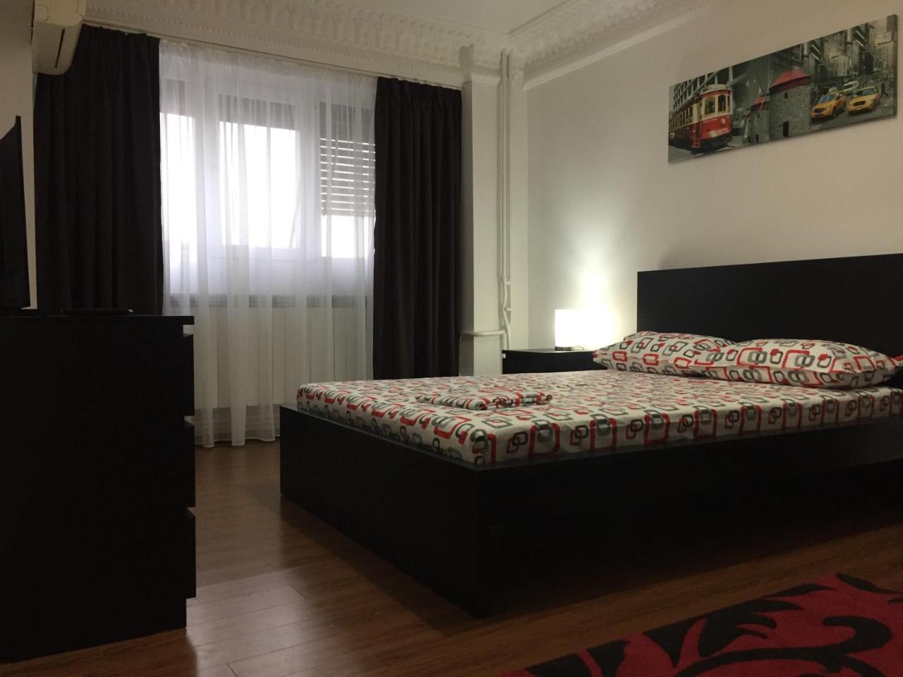 Center Apartment Galati  Bagian luar foto