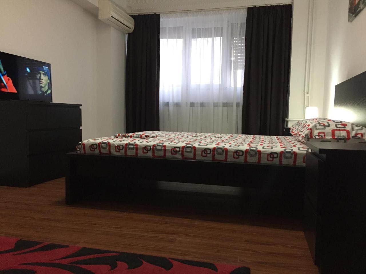 Center Apartment Galati  Bagian luar foto