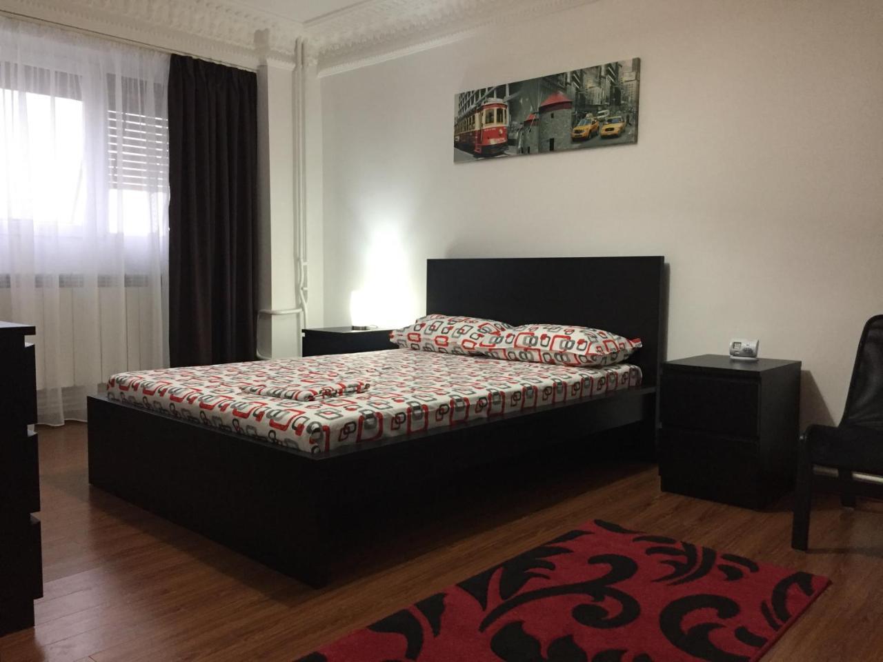 Center Apartment Galati  Bagian luar foto