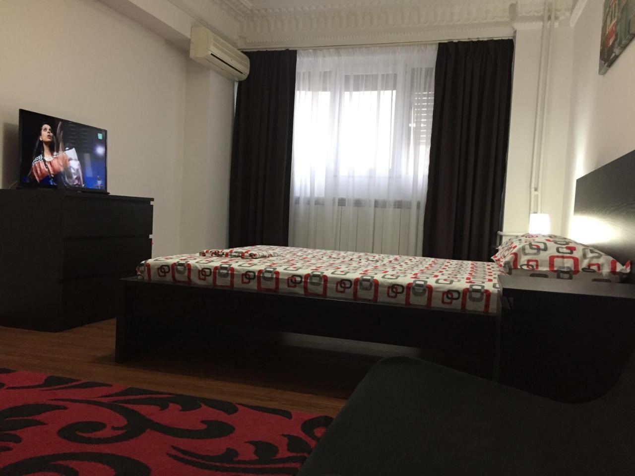 Center Apartment Galati  Bagian luar foto