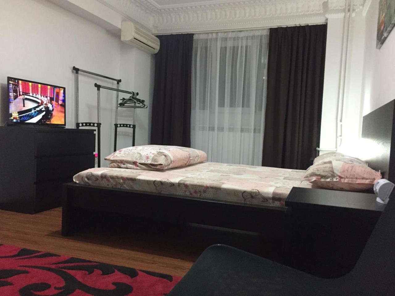 Center Apartment Galati  Bagian luar foto