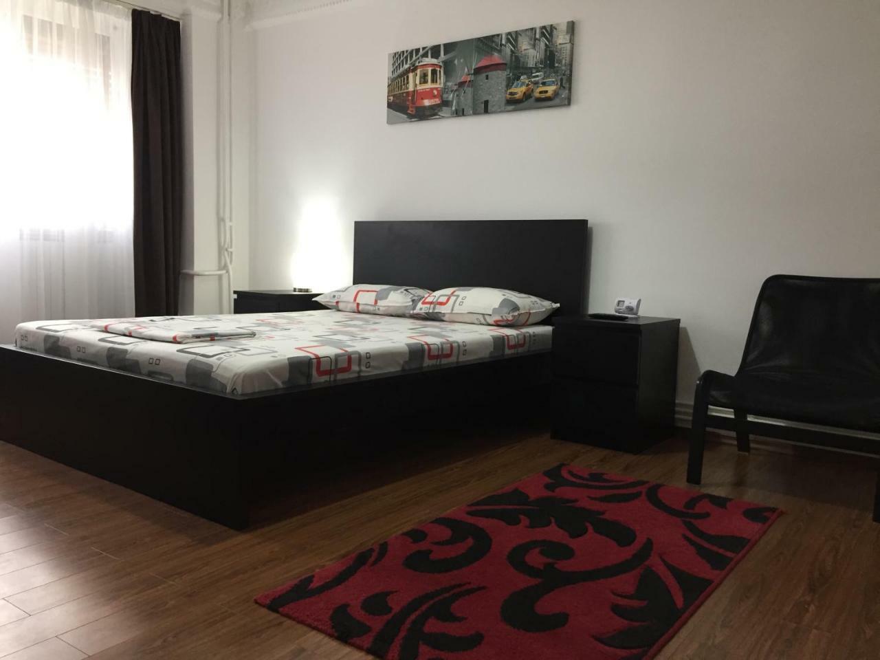 Center Apartment Galati  Bagian luar foto