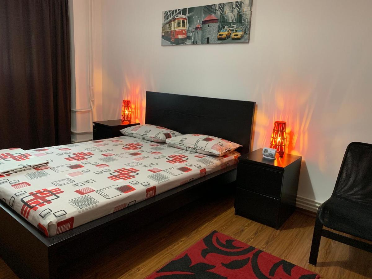 Center Apartment Galati  Bagian luar foto
